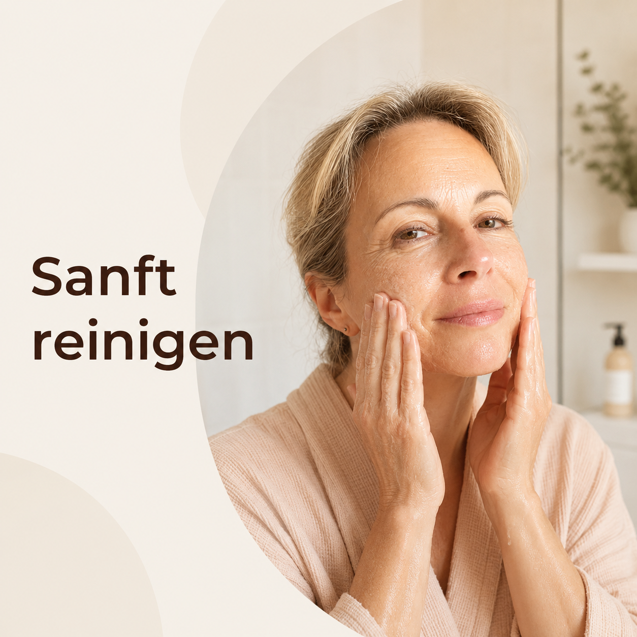Sanfte Gesichtsreinigung in den ersten 24 Stunden nach dem Microneedling mit Wasser und mildem Reiniger